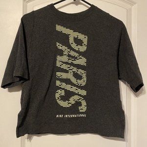 Nike International Women's Medium M Crop T-shirt Dark Gray Paris Short Sleeve